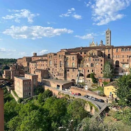 Appartamento A Due Passi Dal Duomo Сиена Екстериор снимка
